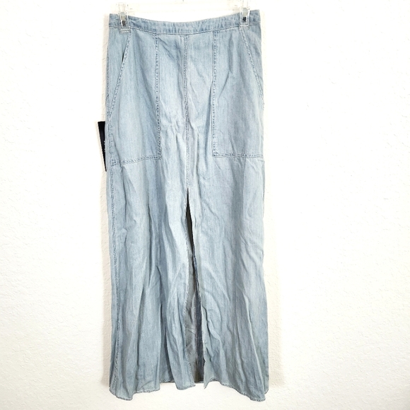 BCBGMaxAzria Dresses & Skirts - BCBGMaxazria | NWT Kimberly Split Front Maxi Skirt Light Chambray Size 4